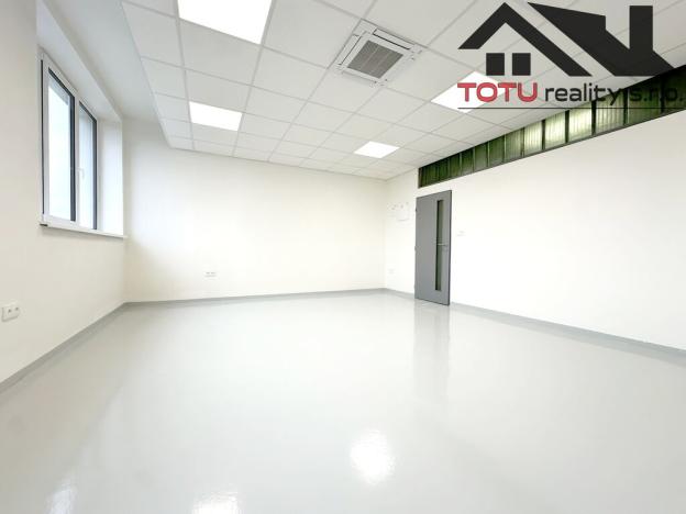 Pronájem kanceláře, Jaroměř, Jezbinská, 28 m2