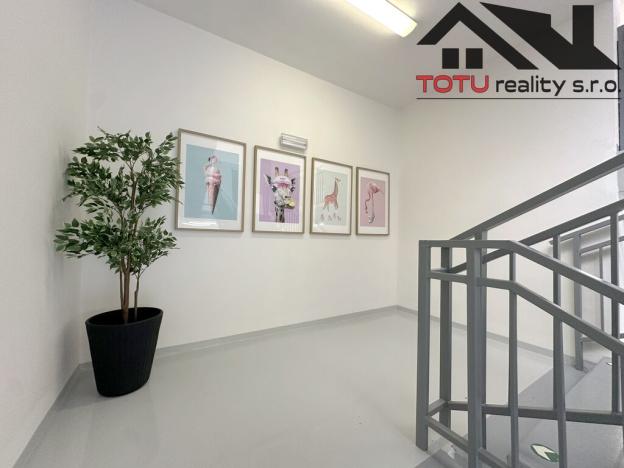 Pronájem kanceláře, Jaroměř, Jezbinská, 28 m2