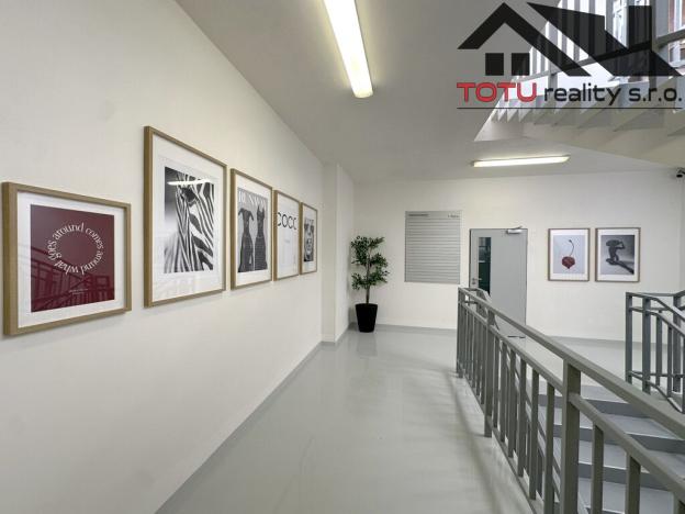 Pronájem kanceláře, Jaroměř, Jezbinská, 28 m2