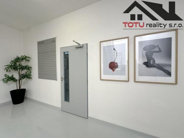 Pronájem kanceláře, Jaroměř, Jezbinská, 28 m2