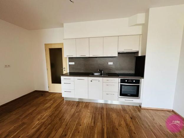 Pronájem bytu 2+kk, Olomouc, Nezvalova, 45 m2
