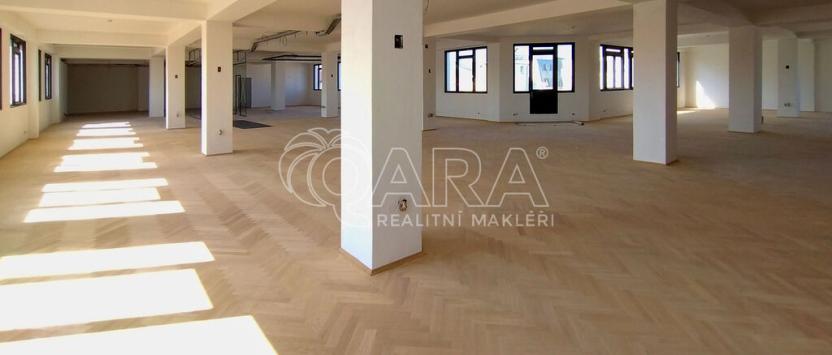 Pronájem kanceláře, Praha, Na Poříčí, 300 m2