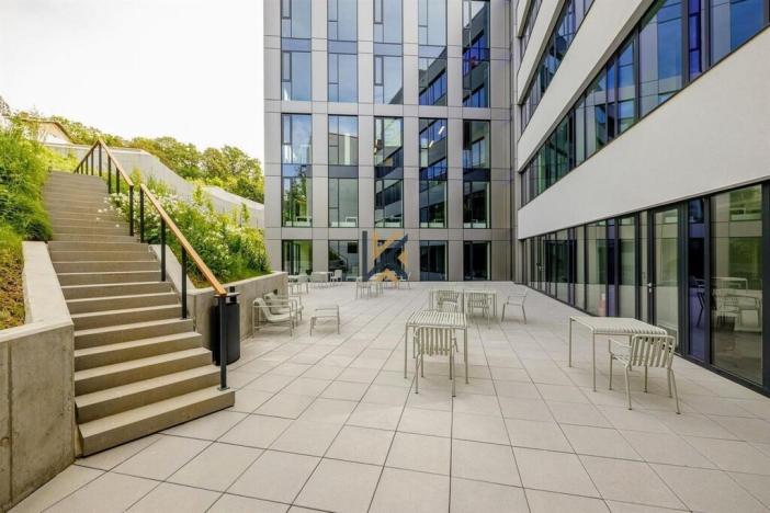 Pronájem kanceláře, Praha - Smíchov, Plzeňská, 1316 m2