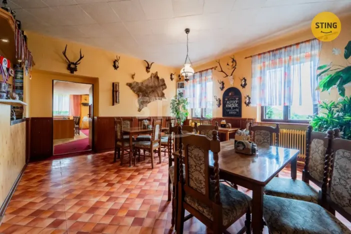 Prodej restaurace, Horní Město - Rešov, 600 m2