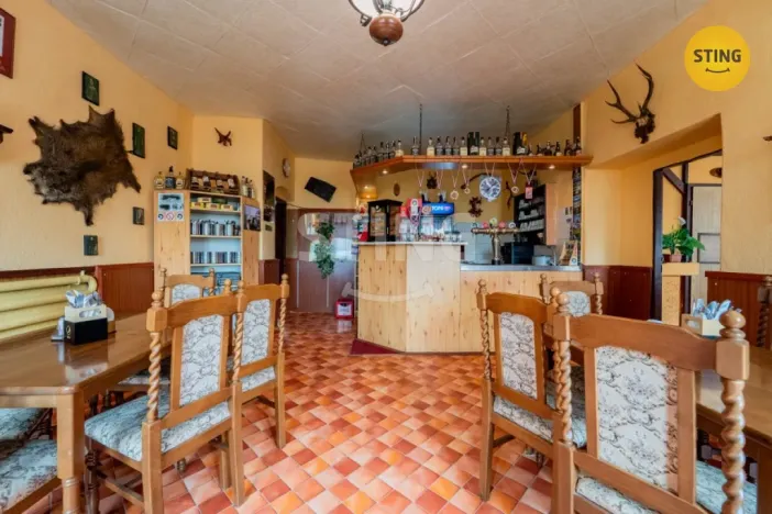 Prodej restaurace, Horní Město - Rešov, 600 m2