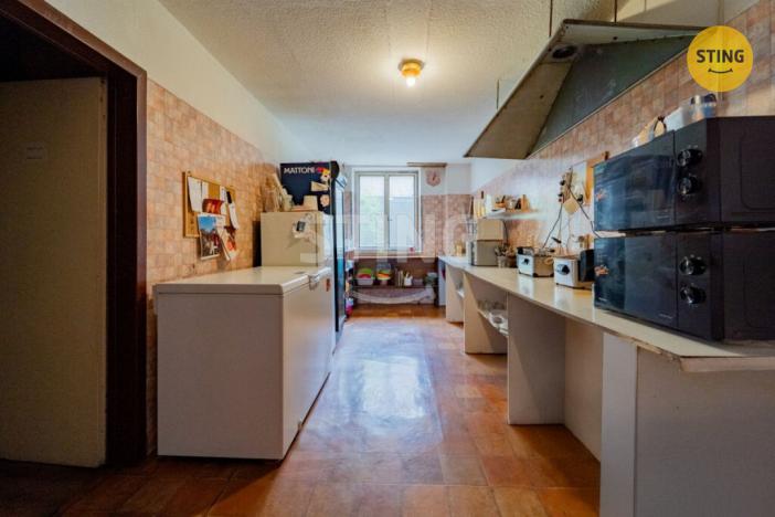 Prodej komerční nemovitosti, Horní Město - Rešov, 600 m2