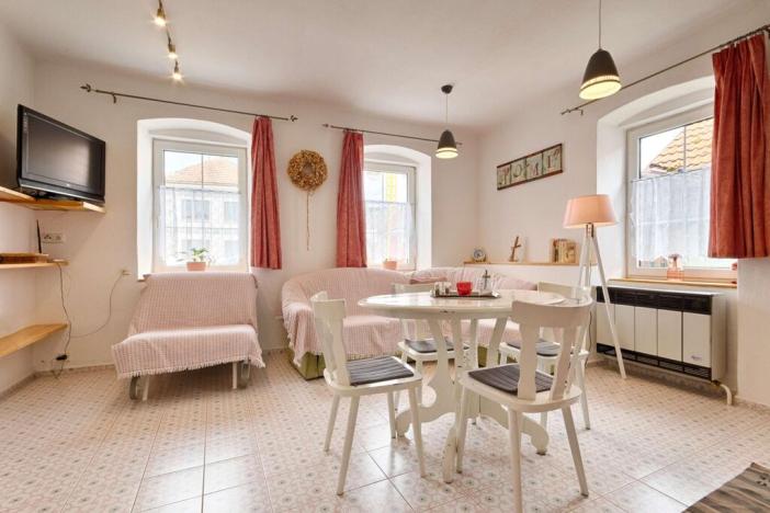 Prodej rodinného domu, Číměř, 429 m2