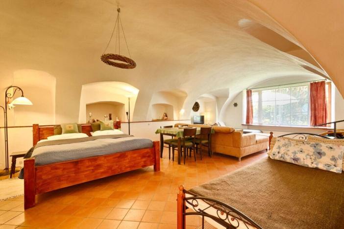 Prodej rodinného domu, Číměř, 429 m2