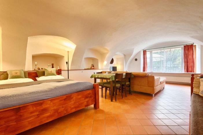 Prodej rodinného domu, Číměř, 429 m2