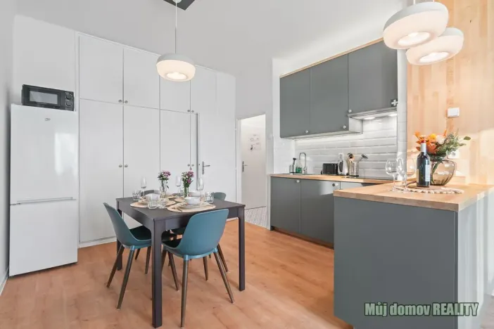 Pronájem bytu 2+kk, Praha - Vysočany, Kolbenova, 55 m2