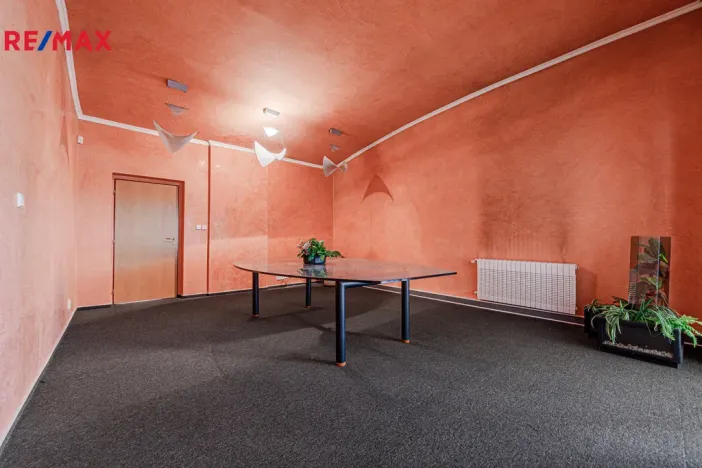 Prodej restaurace, Havířov - Šumbark, U Nádraží, 595 m2