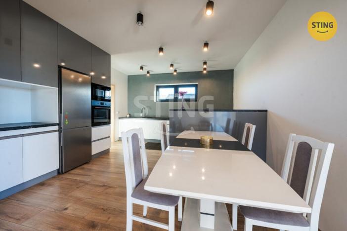 Prodej rodinného domu, Krásensko, 183 m2