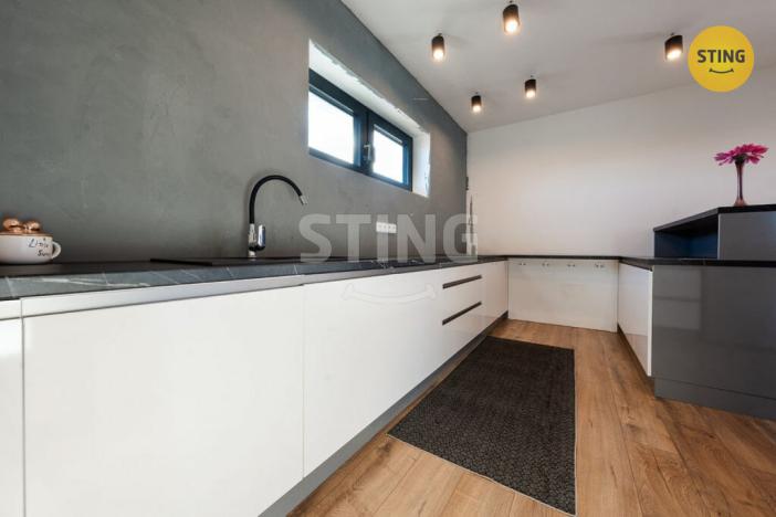 Prodej rodinného domu, Krásensko, 183 m2