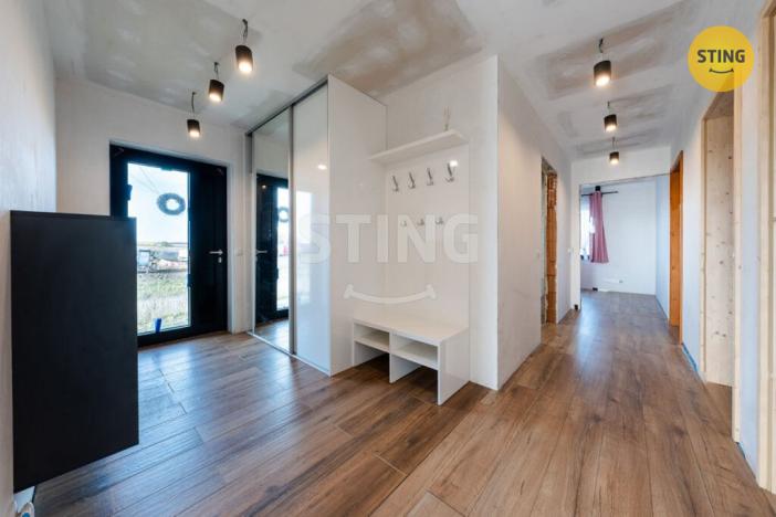 Prodej rodinného domu, Krásensko, 183 m2