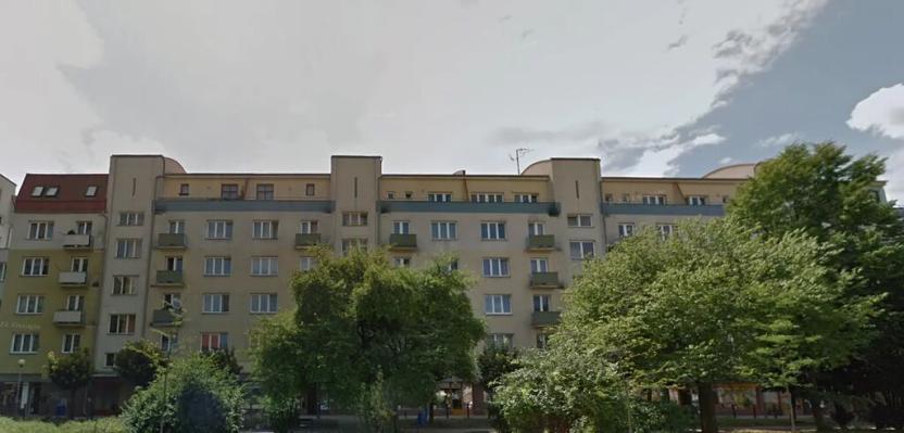 Prodej podílu bytu 2+1, Louny, Tyršovo nám., 52 m2