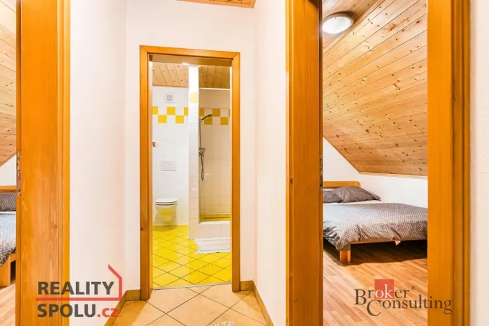 Prodej rodinného domu, Perná, 403 m2