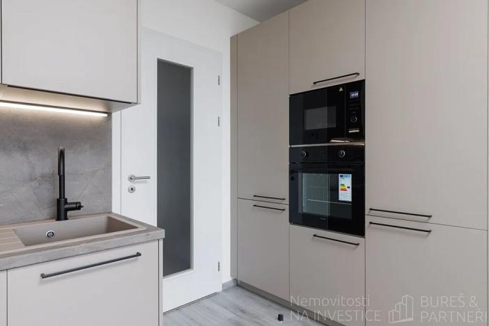 Pronájem bytu 1+kk, Praha - Háje, Výstavní, 34 m2