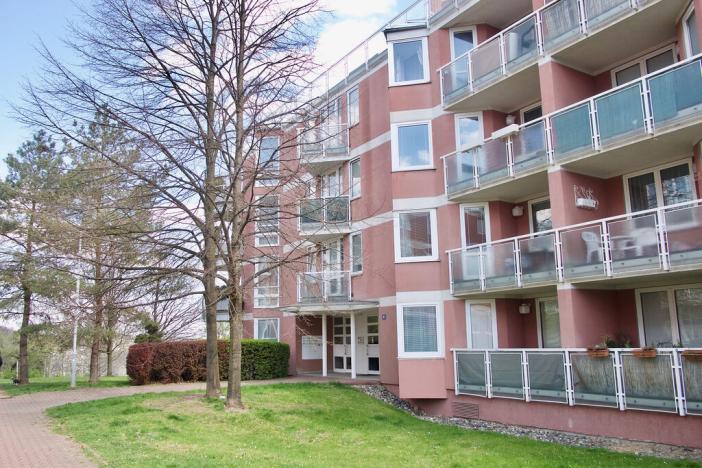 Pronájem bytu 1+kk, Praha - Jinonice, U kříže, 49 m2