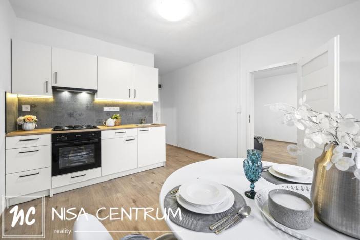 Pronájem bytu 2+kk, Jablonec nad Nisou, Spojovací, 36 m2