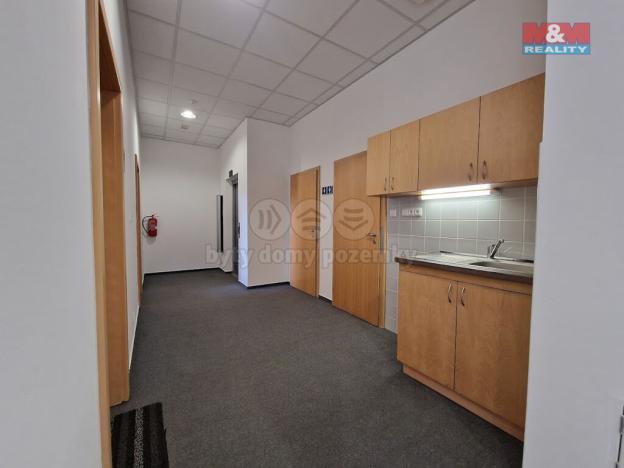 Pronájem kanceláře, Cheb, Májová, 19 m2