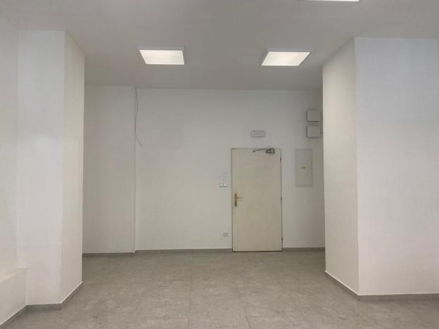 Pronájem obchodního prostoru, Děčín, Husovo nám., 32 m2