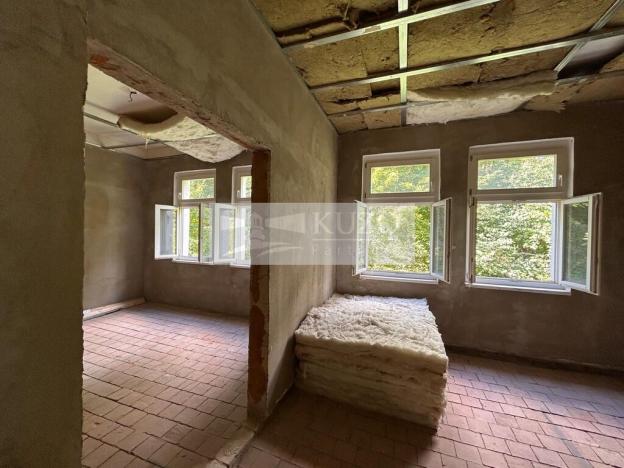 Prodej půdního prostoru, Karlovy Vary, Sadová, 150 m2