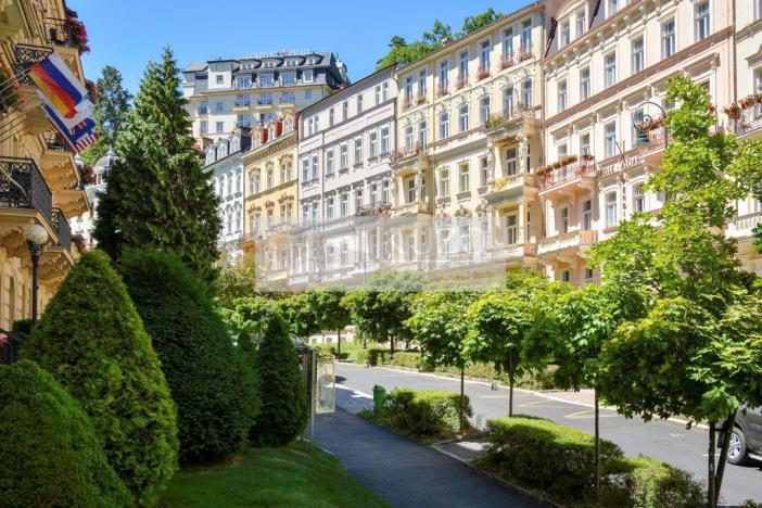 Prodej půdního prostoru, Karlovy Vary, Sadová, 150 m2
