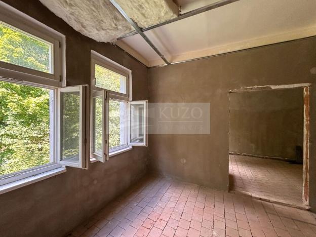 Prodej půdního prostoru, Karlovy Vary, Sadová, 150 m2