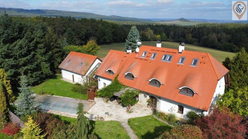 Prodej rodinného domu, Svatá, 576 m2