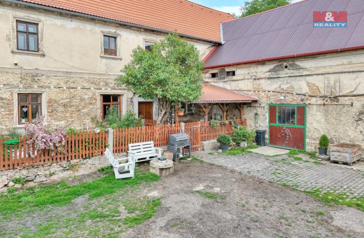 Prodej zemědělské usedlosti, Bžany, 431 m2