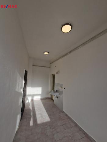 Pronájem obchodního prostoru, Stonařov, 153 m2