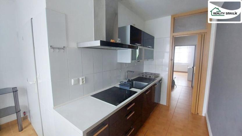 Pronájem bytu 3+1, Cheb, Čapkova, 76 m2