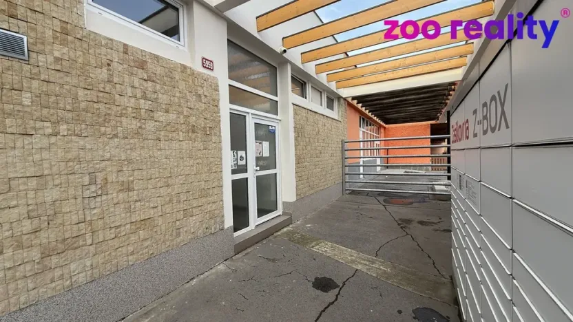 Pronájem obchodního prostoru, Chomutov, Jiráskova, 27 m2