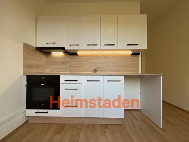 Pronájem bytu 2+1, Havířov - Město, Dlouhá třída, 52 m2