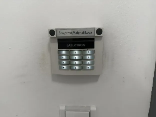 Pronájem bytu 2+kk, Praha - Vinohrady, Rumunská, 62 m2