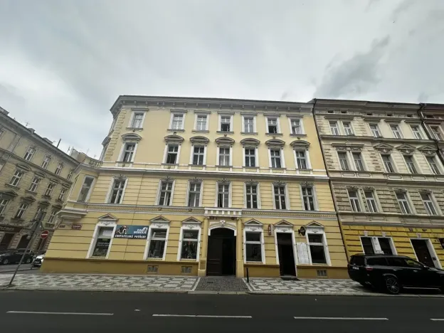Pronájem bytu 2+kk, Praha - Vinohrady, Rumunská, 62 m2
