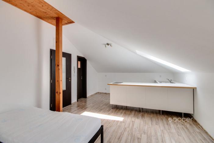 Pronájem bytu 1+kk, Praha - Horní Počernice, Mezihoří, 30 m2