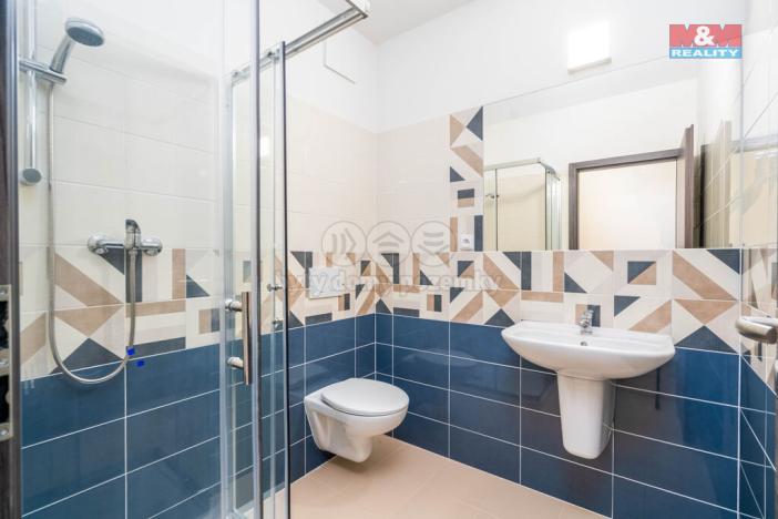 Pronájem obchodního prostoru, Okrouhlo, 1076 m2