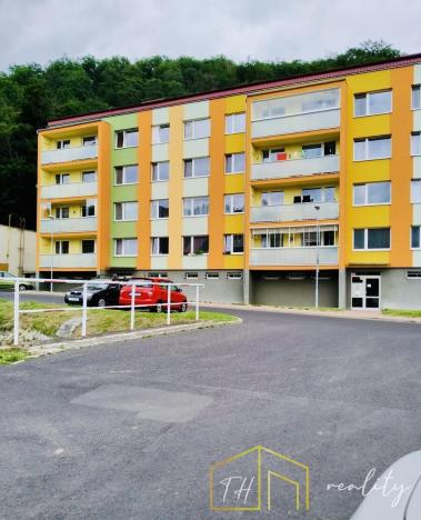 Prodej bytu 2+kk, Dubí, Koněvova, 38 m2