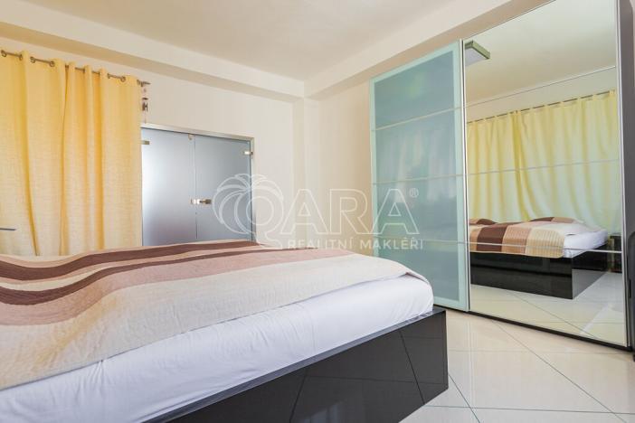 Pronájem bytu 2+1, Praha - Vinohrady, Hollarovo náměstí, 77 m2