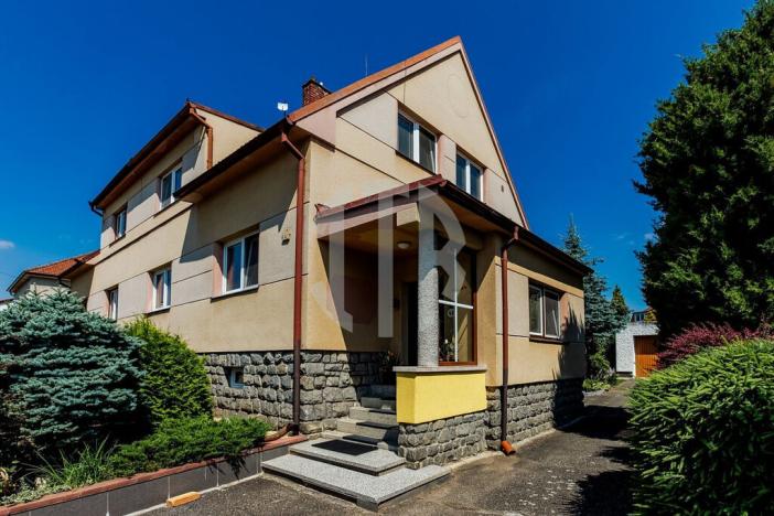 Prodej rodinného domu, Borek, U Křížku, 222 m2