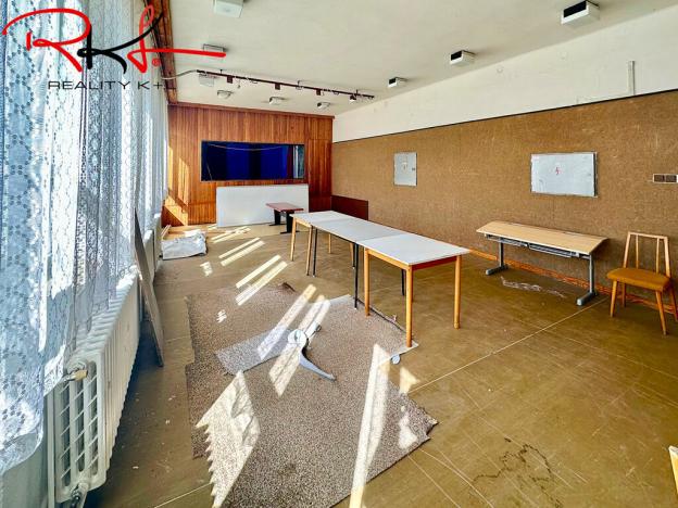 Prodej obchodního prostoru, Chlum u Třeboně, Třeboňská, 1300 m2