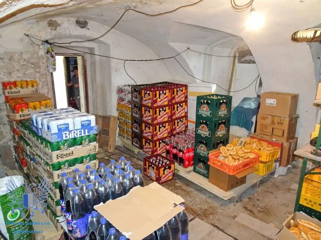 Prodej komerční nemovitosti, Střemy, 410 m2