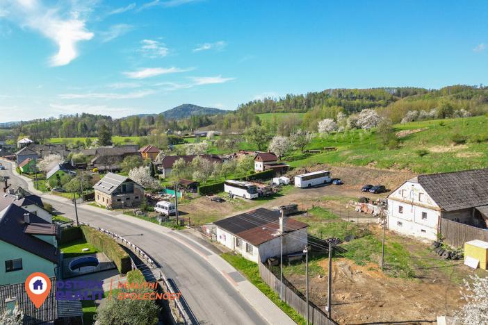 Prodej komerčního pozemku, Bratrušov, 468 m2