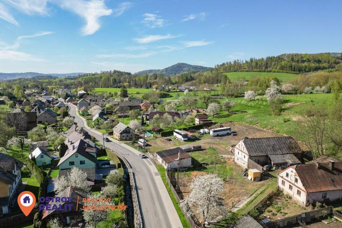 Prodej komerčního pozemku, Bratrušov, 468 m2