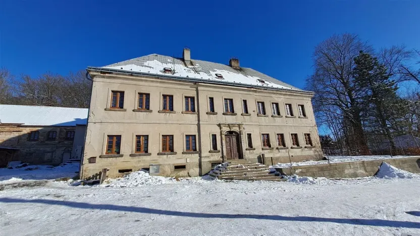 Prodej činžovního domu, Mikulášovice, 1570 m2