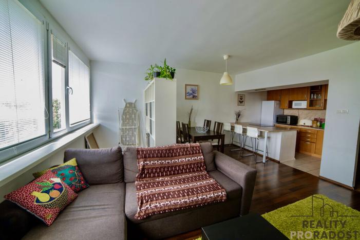 Prodej bytu 3+kk, Praha, Hlivická, 72 m2