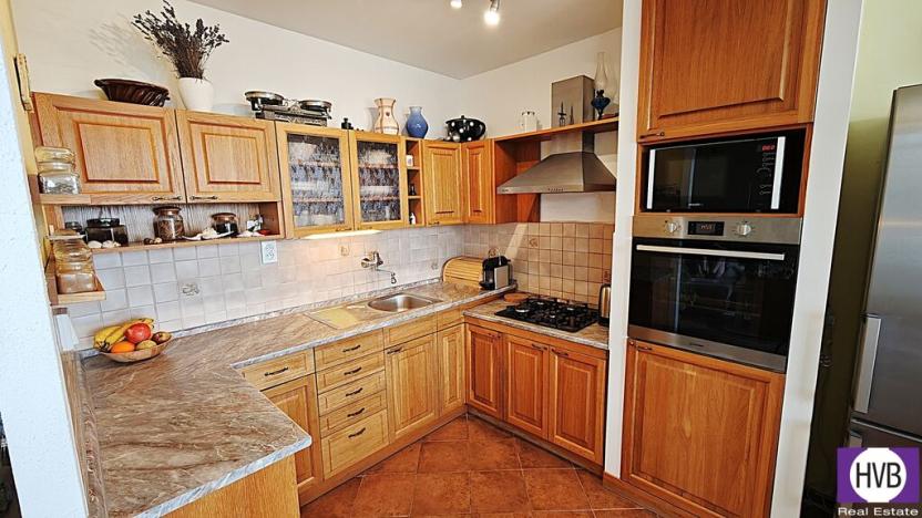 Prodej bytu 3+1, Neratovice, Dr. E. Beneše, 84 m2