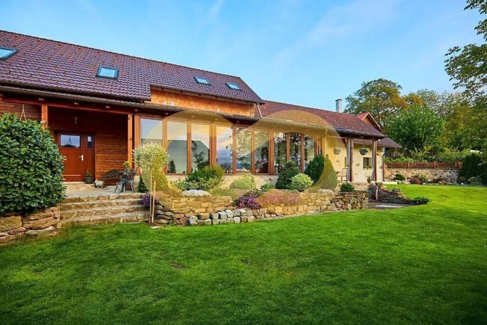 Prodej rodinného domu, Bušanovice, 300 m2