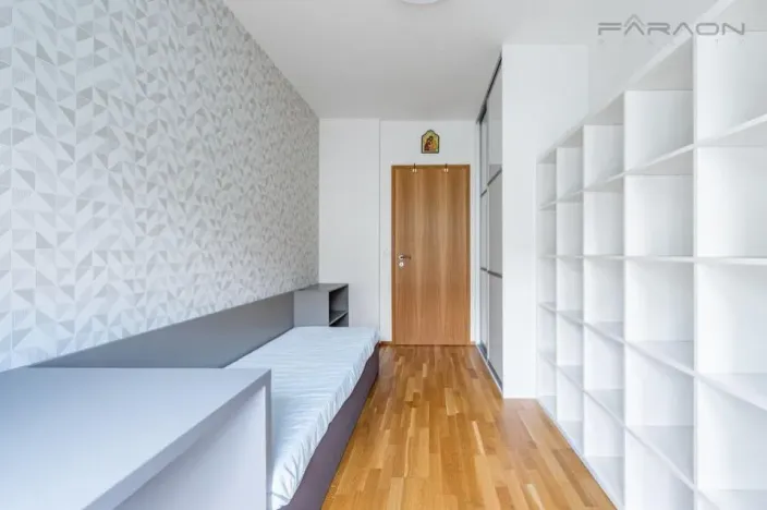 Prodej bytu 3+kk, Praha - Holešovice, U průhonu, 75 m2